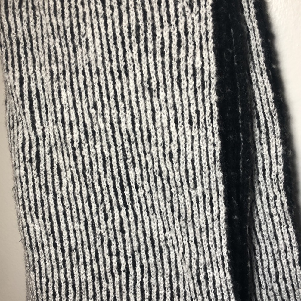 Topshop Scarf NWT black white stripes - Picture 2 of 5